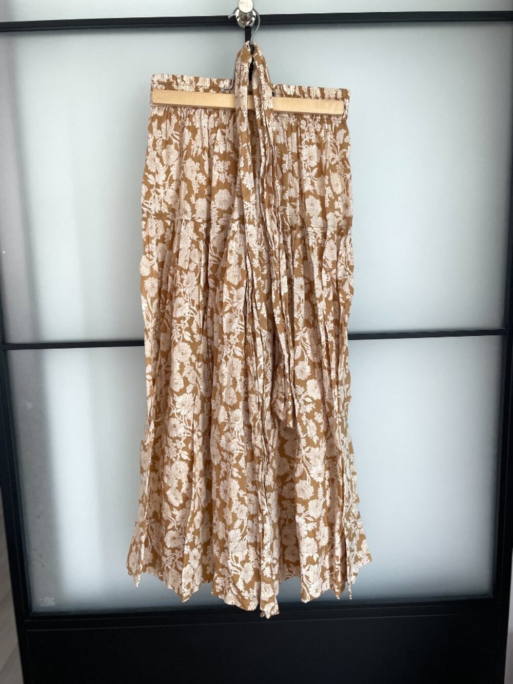 THE GREAT. Highland Skirt in Oat Wild Brush Floral
